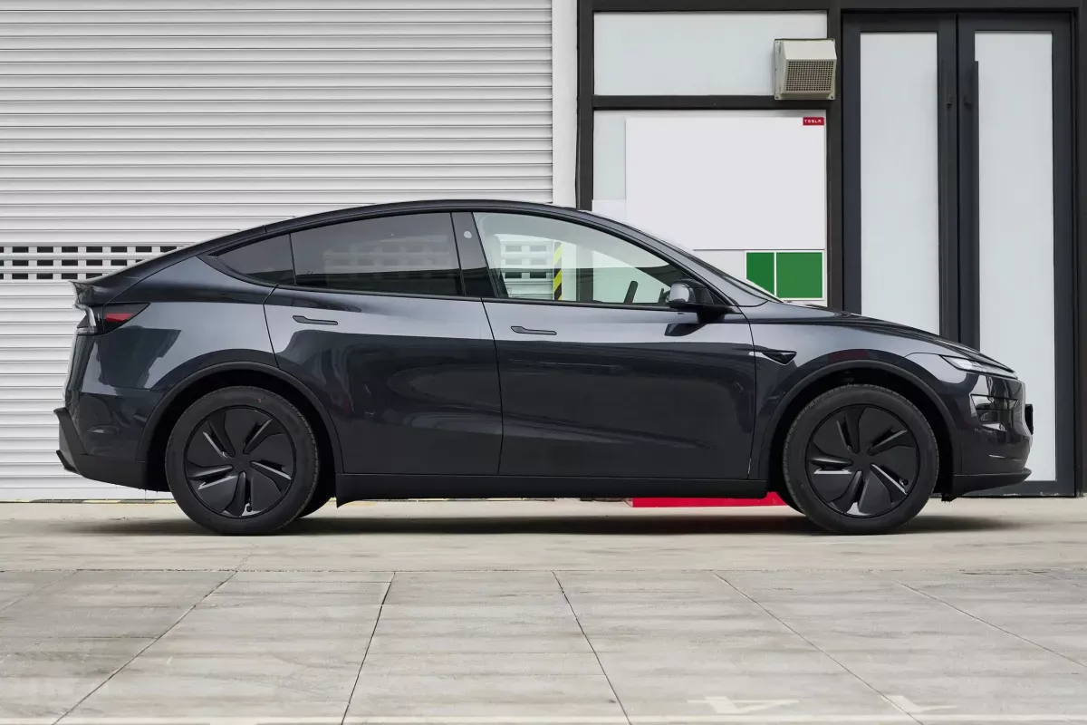 Tesla Model Y фото 5