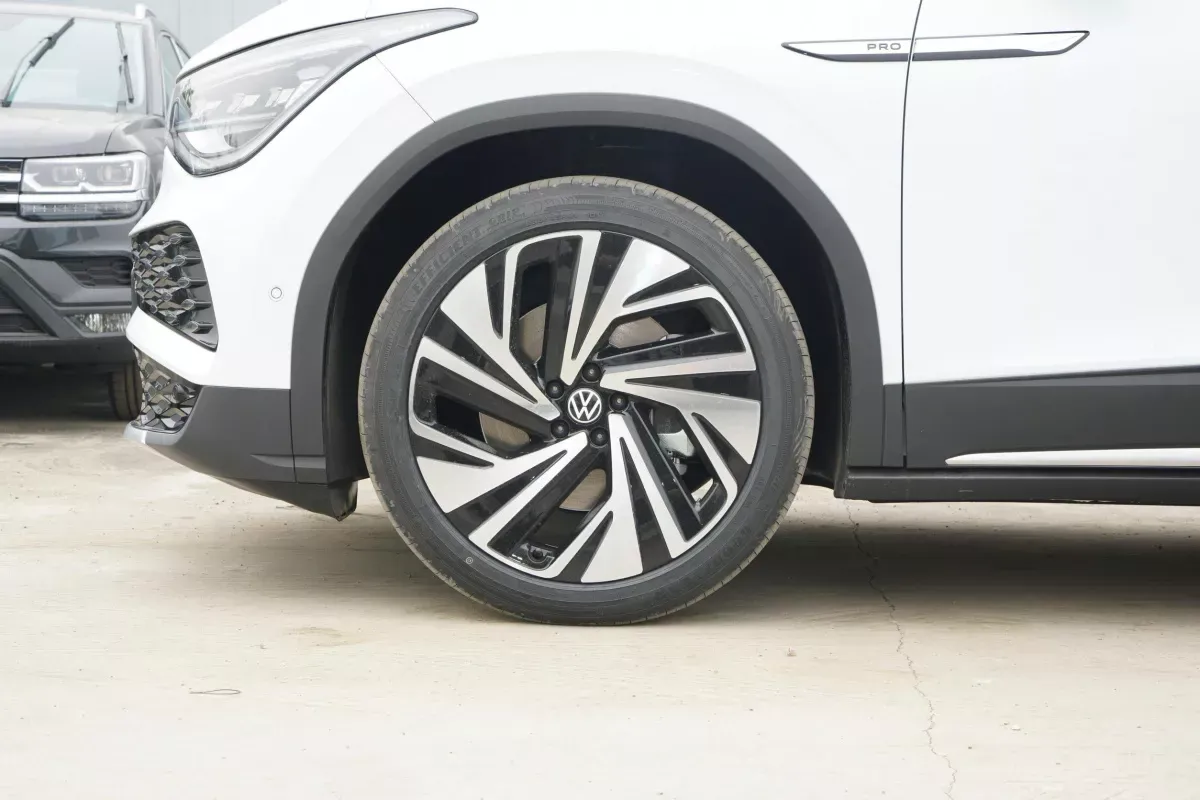 Volkswagen ID.6 X фото 6