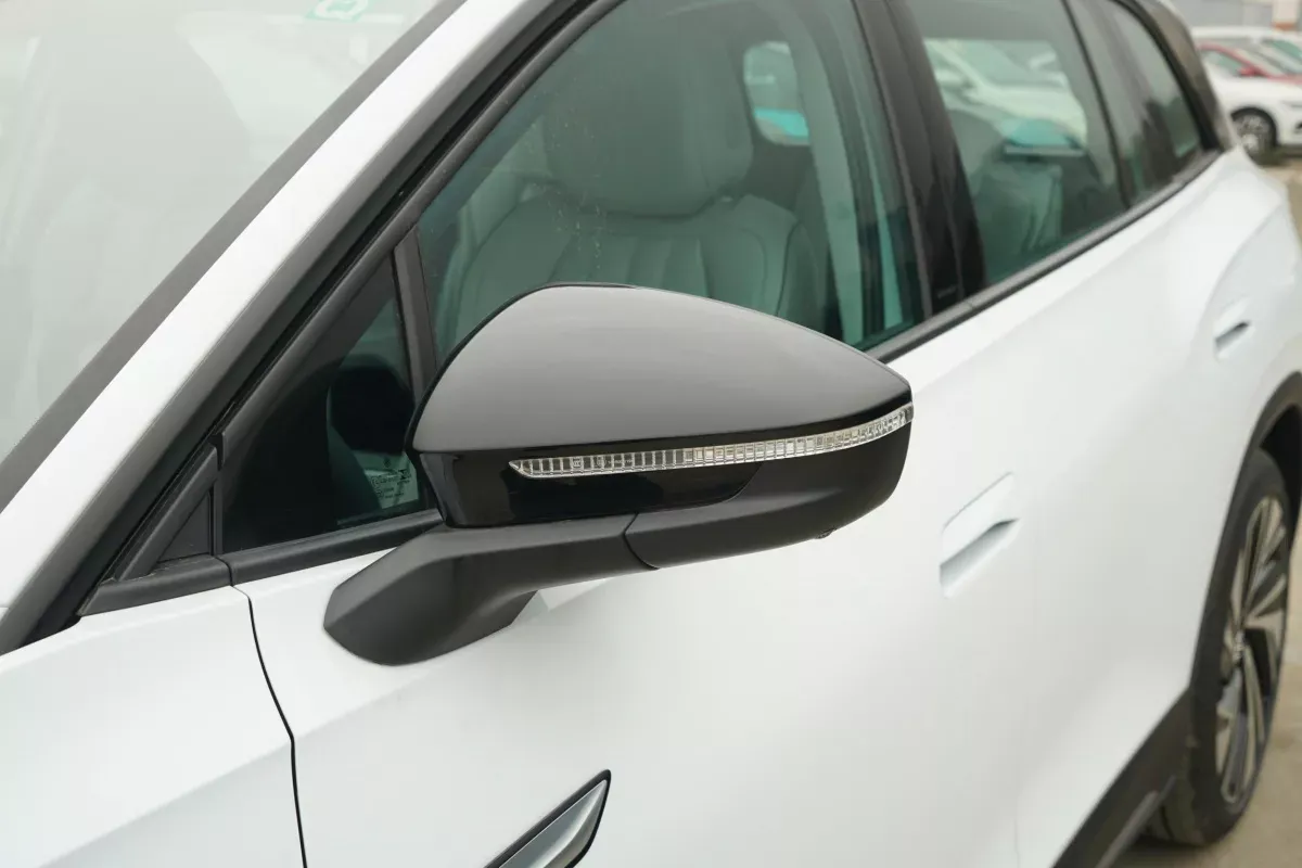 Volkswagen ID.6 X фото 8