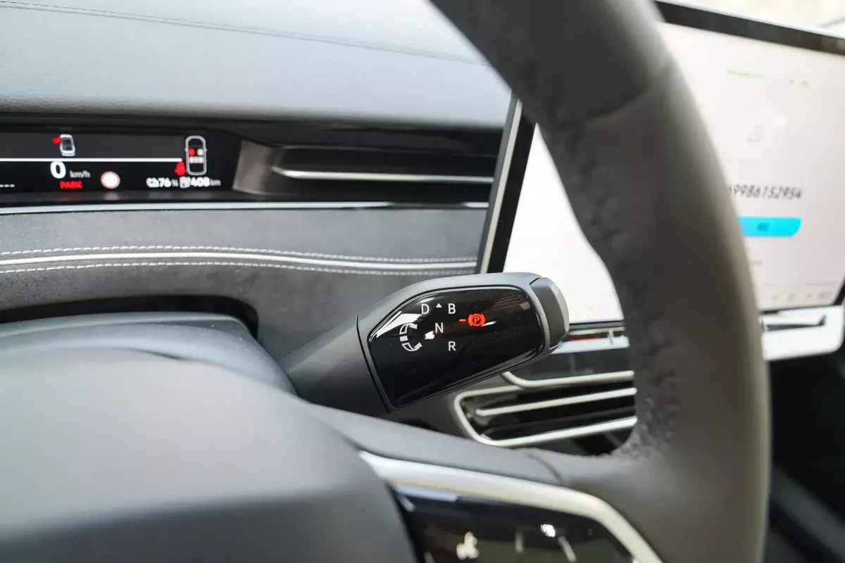 Volkswagen ID.7 Vizzion салон 4