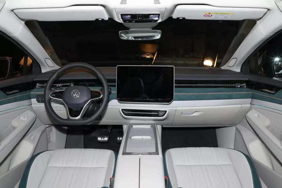 Volkswagen ID.7 Vizzion салон 8