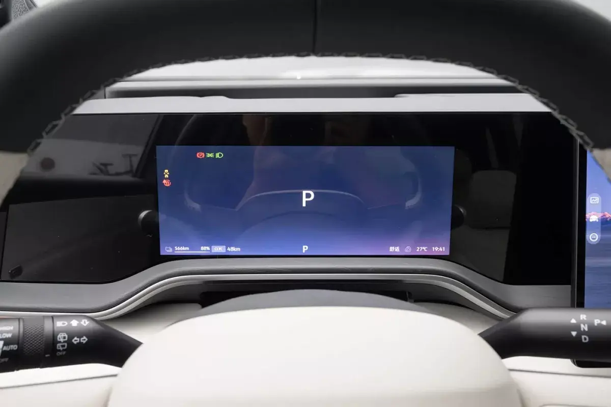 Volkswagen ID.Aura T6 салон 2