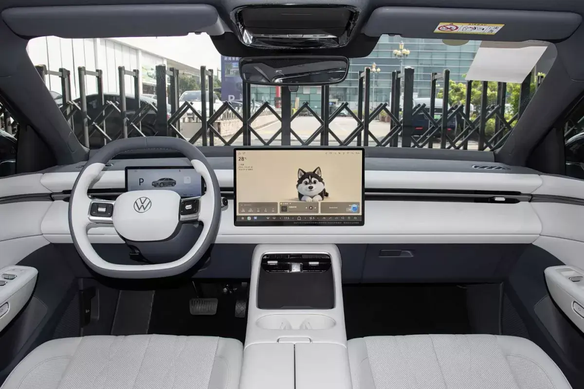 Volkswagen ID.ERA 5S салон 1