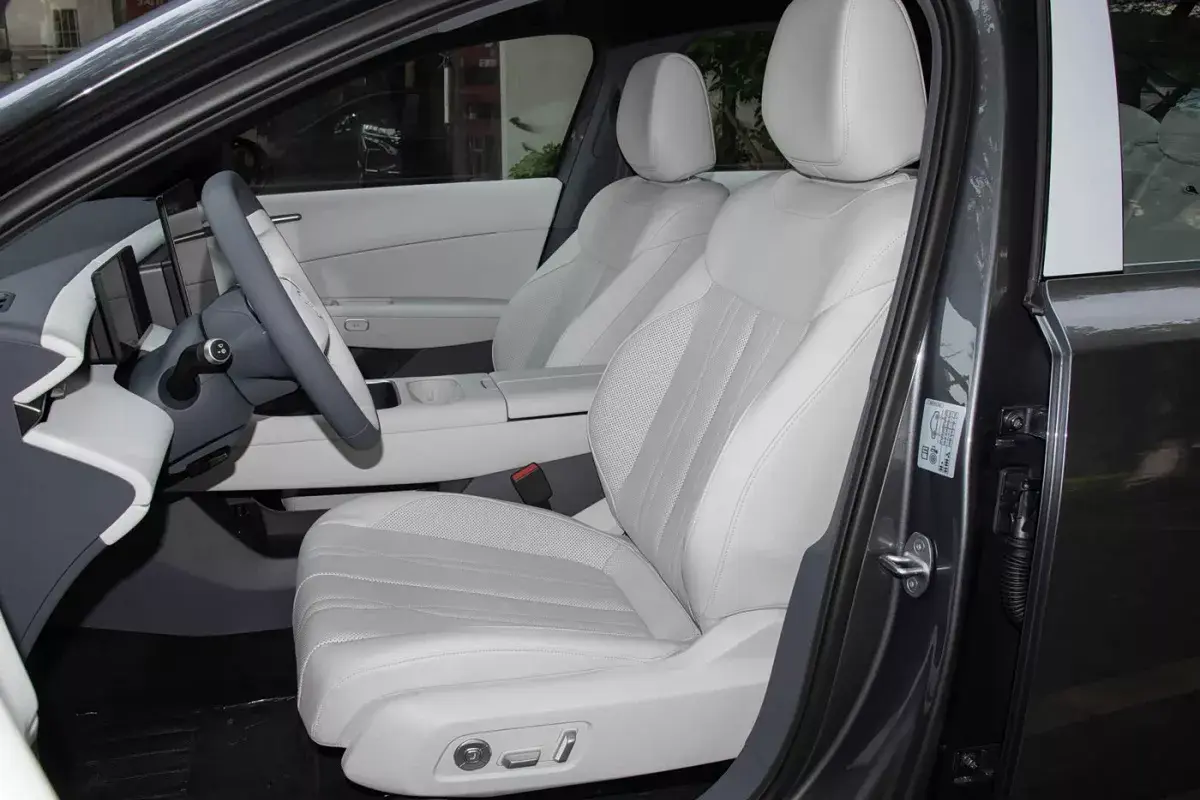 Volkswagen ID.ERA 5S салон 6