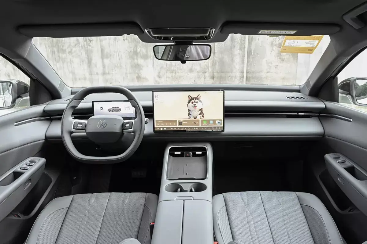 Volkswagen ID.ERA 5S салон 7