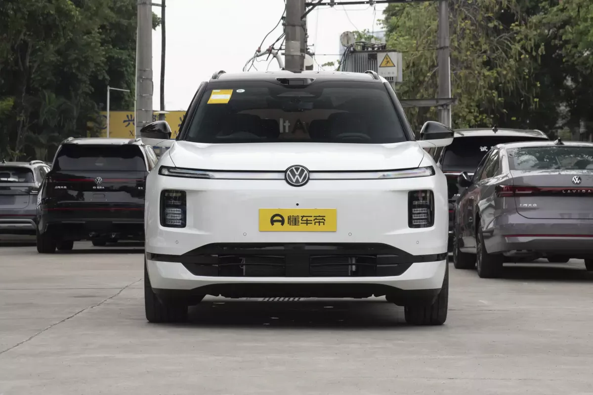 Volkswagen ID.ERA 9X