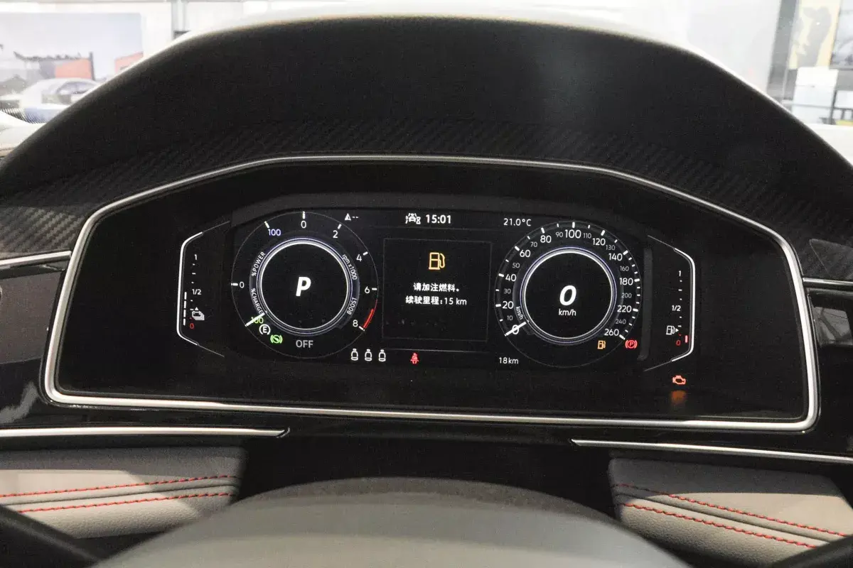 Volkswagen Tiguan L PHEV салон 2
