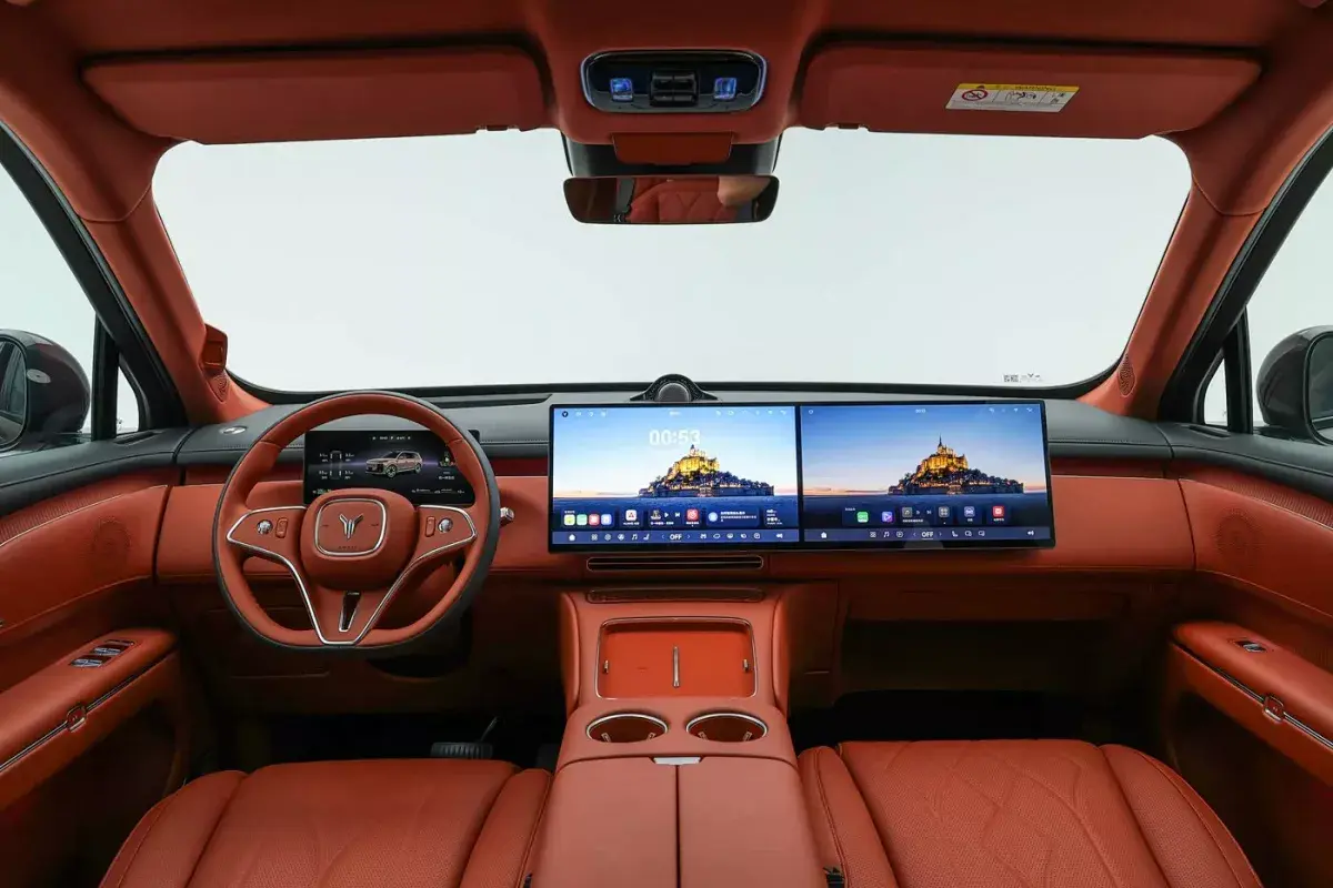 Voyah Taishan X8 EV салон 8