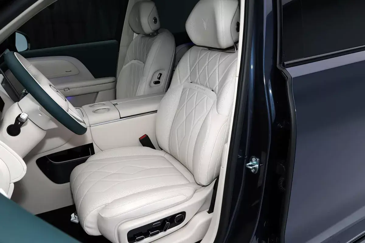 Voyah Taishan X8 PHEV салон 6