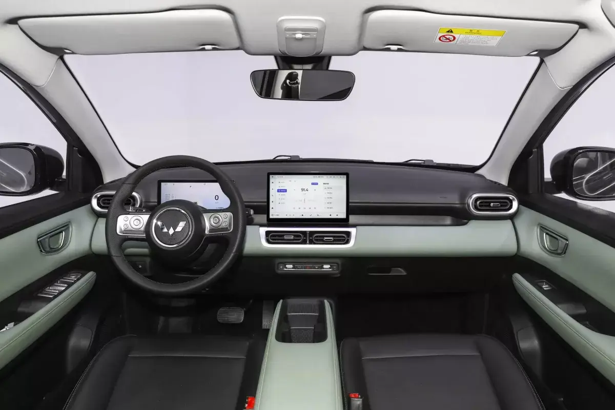 Wuling Bingo Plus салон 1