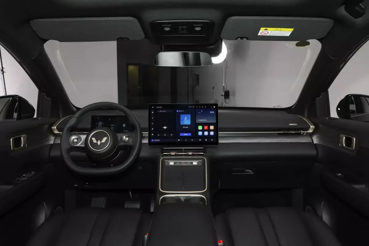 Wuling Starlight S EV салон 1