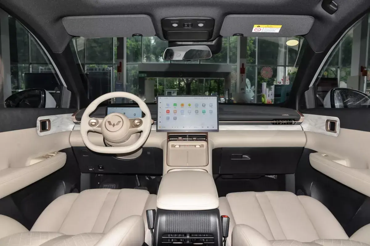 Wuling Starlight S EV салон 8