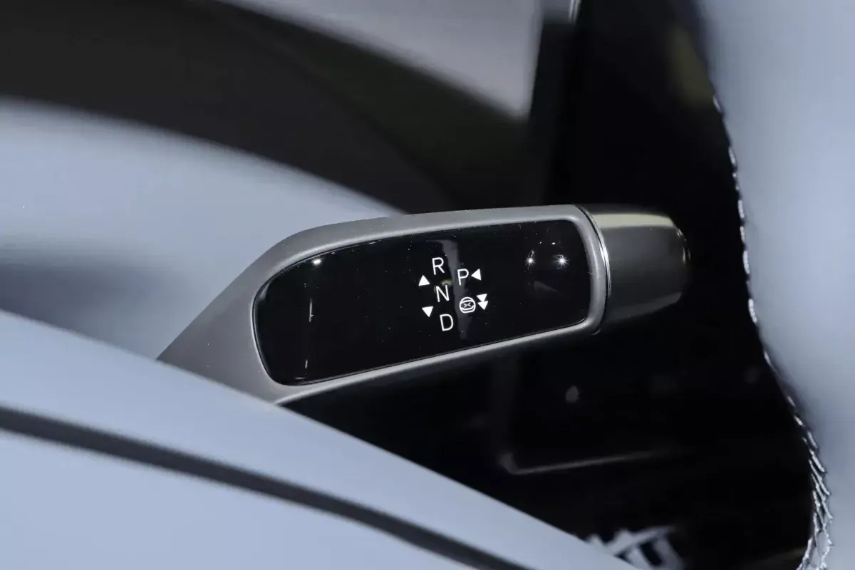 X Peng X-Peng G7 салон 3