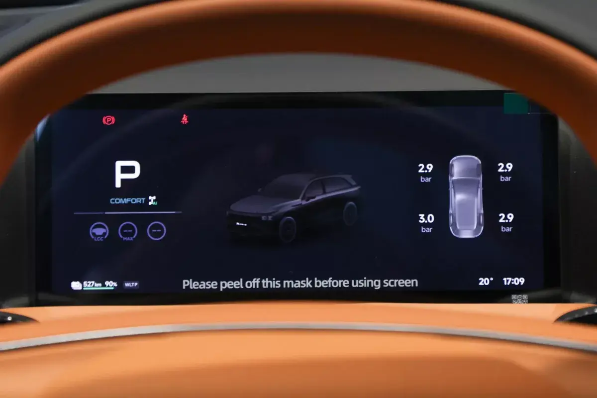 X Peng X-Peng G9 салон 2