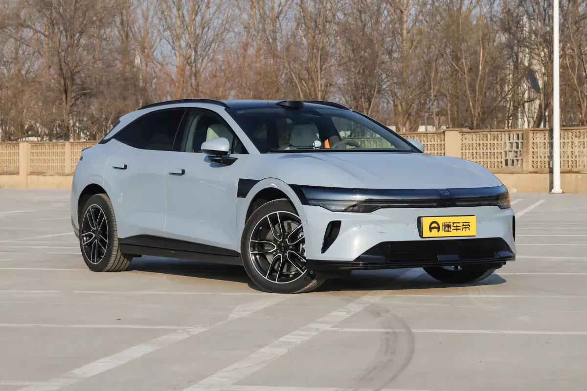 Zeekr 007GT фото 2