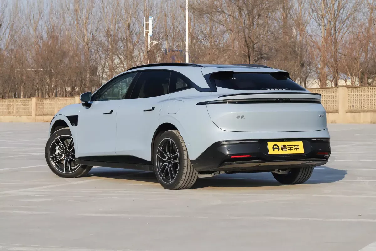 Zeekr 007GT фото 3
